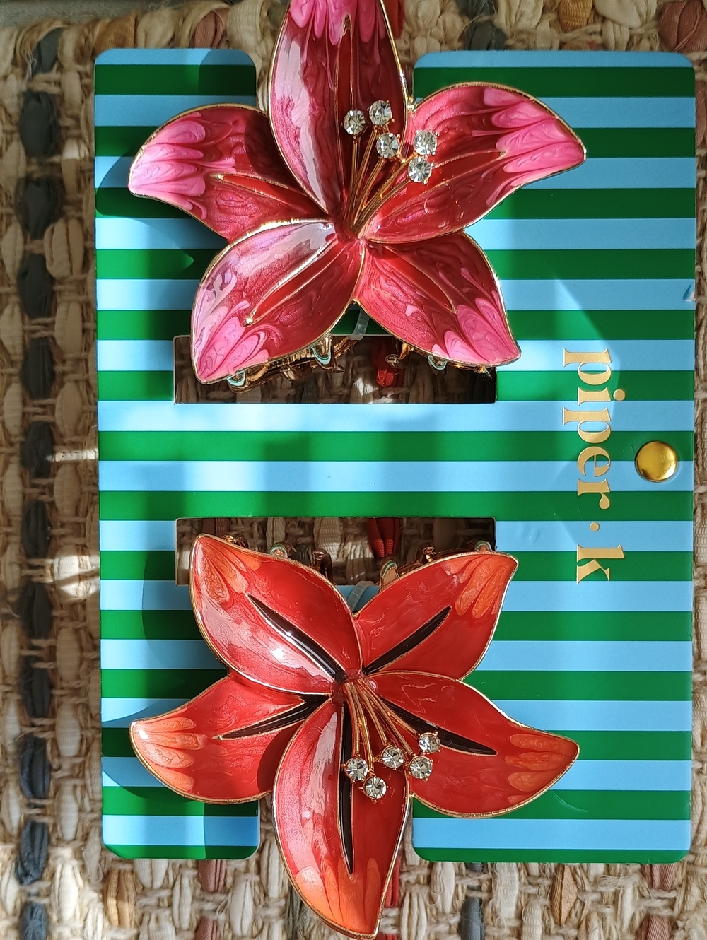 PIPER K NWT Set of 2 Lily Floral Hair Jaw Clips Pink Coral Rhinestone Green Card